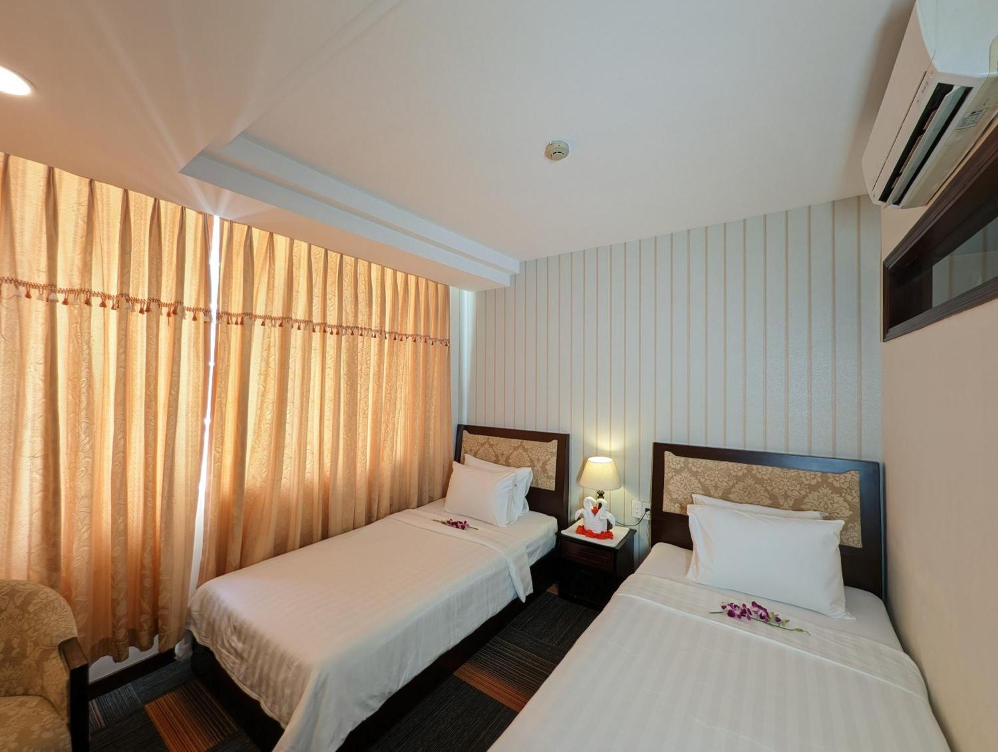 הו צ'י מין סיטי Dong Kinh Hotel מראה חיצוני תמונה