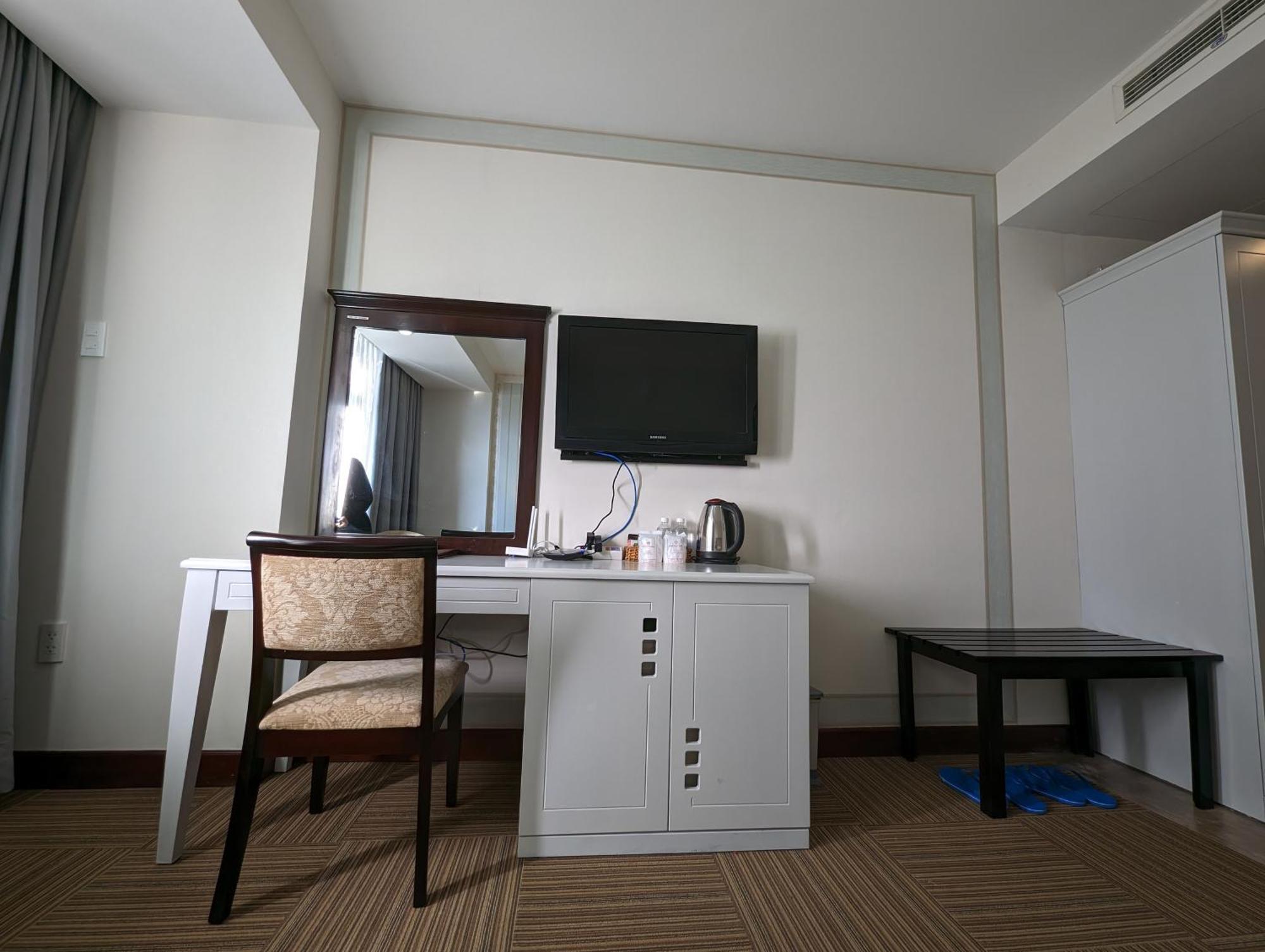 הו צ'י מין סיטי Dong Kinh Hotel מראה חיצוני תמונה