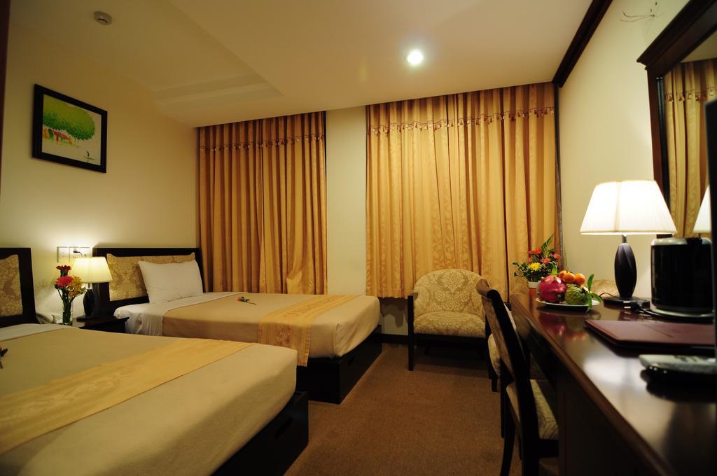 הו צ'י מין סיטי Dong Kinh Hotel מראה חיצוני תמונה