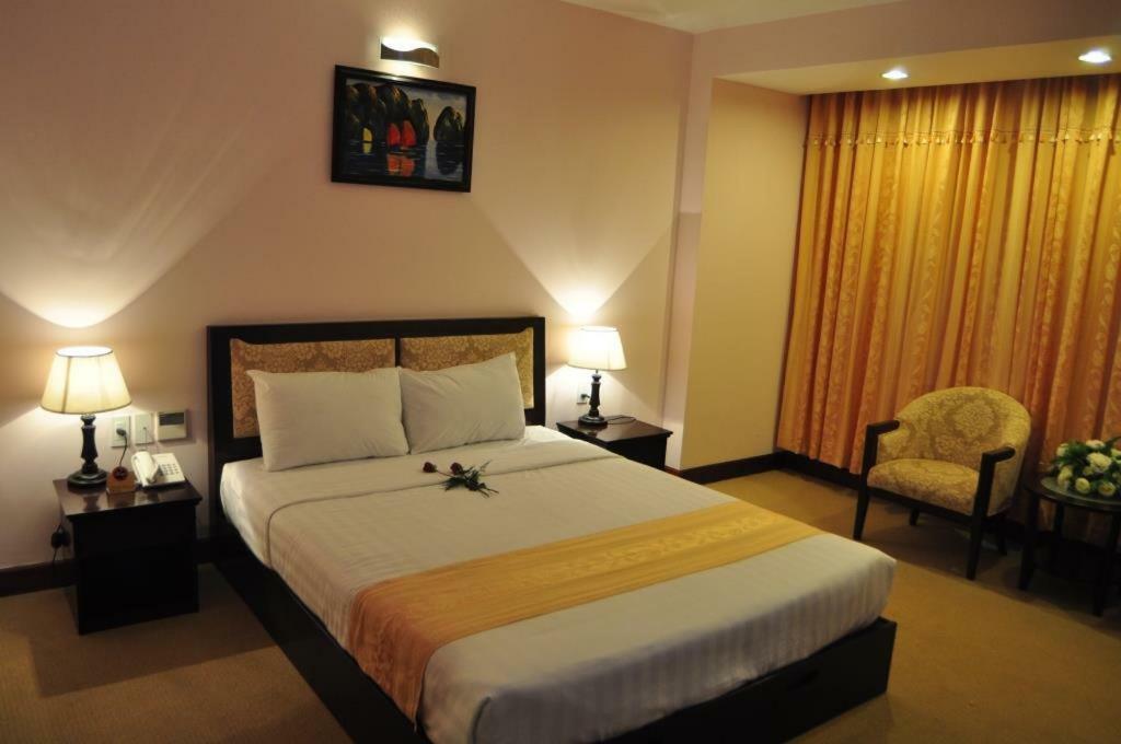 הו צ'י מין סיטי Dong Kinh Hotel מראה חיצוני תמונה