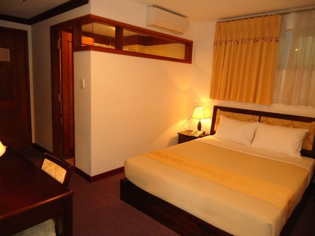 הו צ'י מין סיטי Dong Kinh Hotel מראה חיצוני תמונה